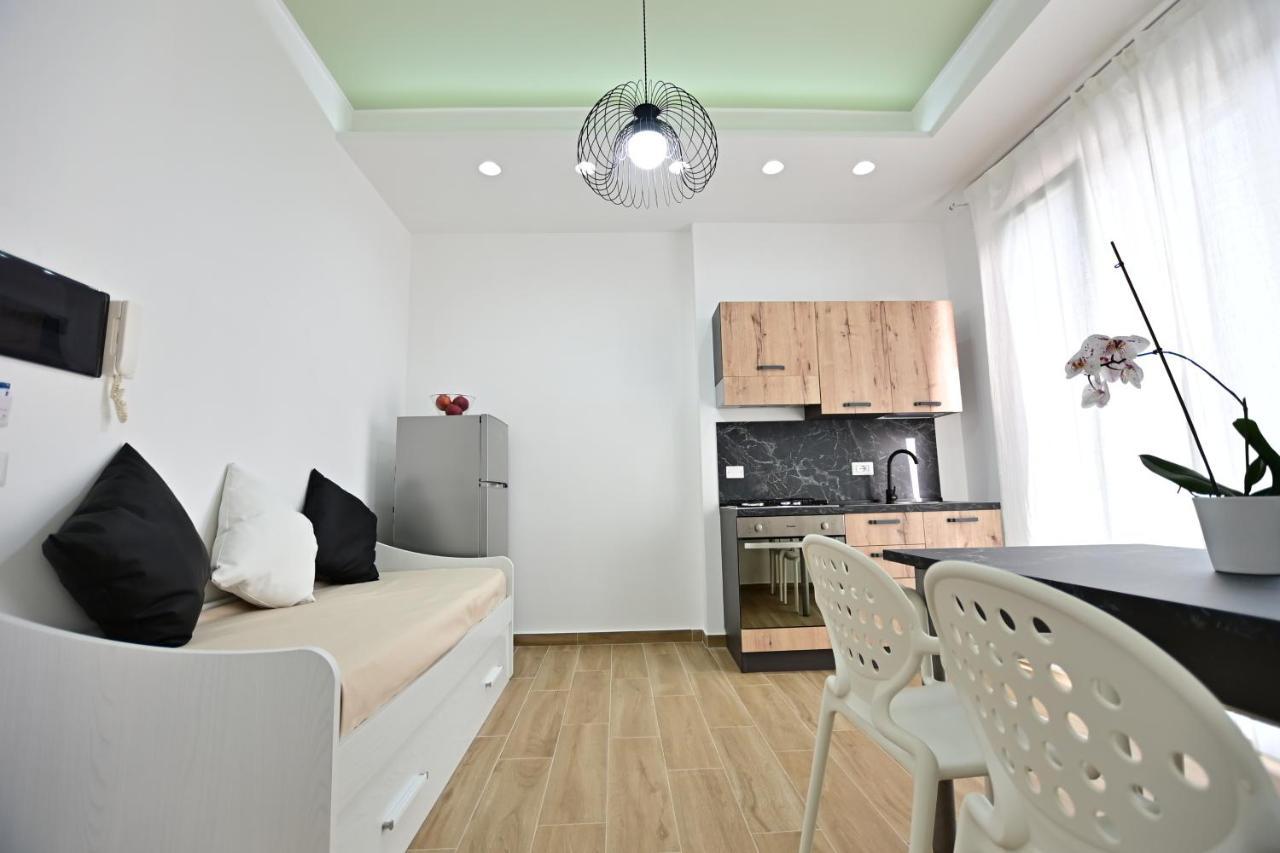 Kore Suites&Apartments Locri Kültér fotó